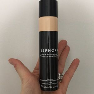 Mist airbrush foundation